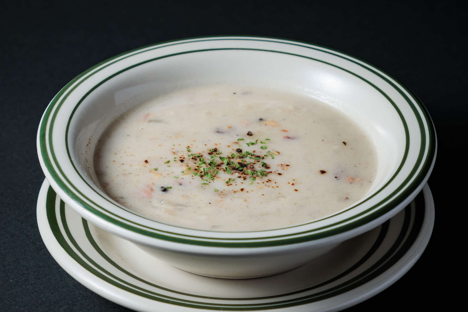 ニューイングクラムチャウダー ニューイングランドクラムチャウダー|芝公園でハンバーガーのテイクアウト・デリバリーならMUNCH'S BURGER SHACK