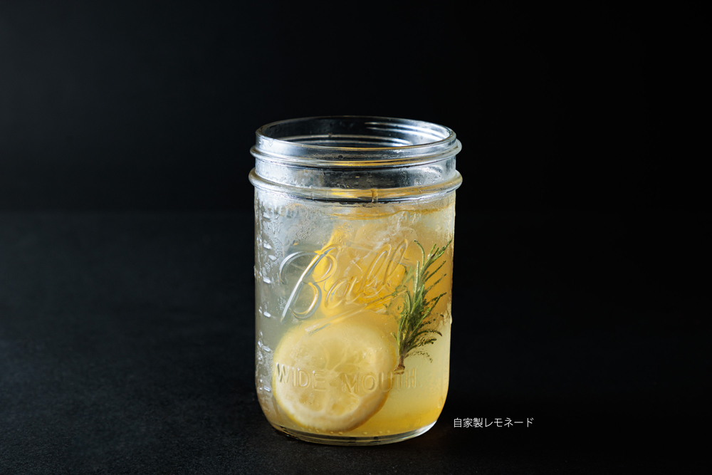 自家製レモネード_文字入 自家製レモネード|芝公園でハンバーガーのテイクアウト・デリバリーならMUNCH'S BURGER SHACK