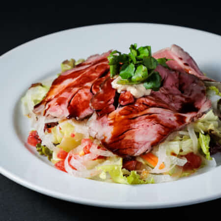 自家製ローストビーフサラダ｜芝公園でハンバーガーのテイクアウト・デリバリーならMUNCH'S BURGER SHACK